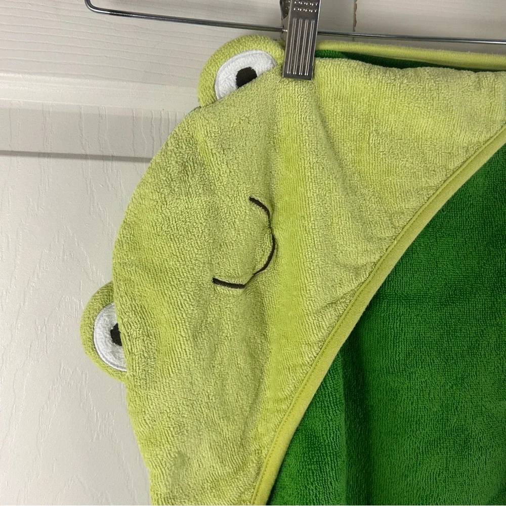 Carter's Green Frog Hooded Baby Bath Towel Terry Cloth Froggy